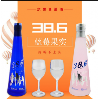 蓝莓蒸馏白酒