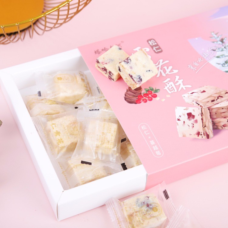 塔哈尔河松仁雪花酥200克