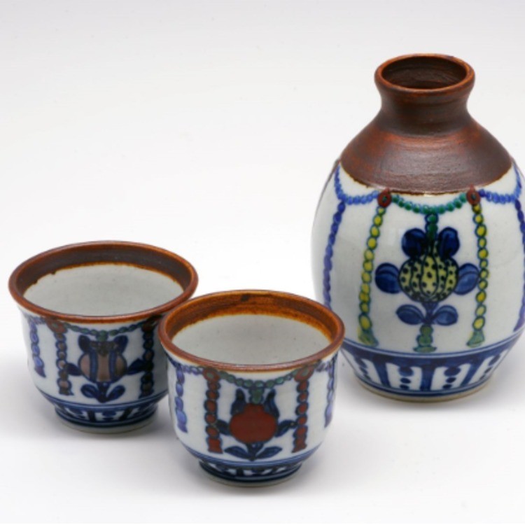0018 Painted 璎珞三多纹酒具 2