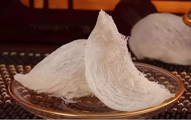 未加工的清洁食用燕窝